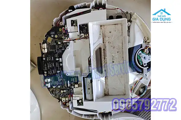 Robot hút bụi frico fc-vc145