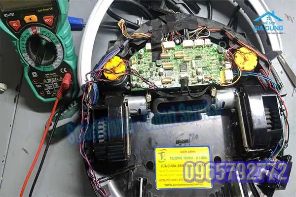 Robot không về dock sạc