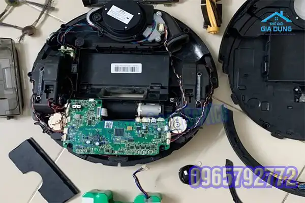 Robot hút bụi Liectroux ZK901