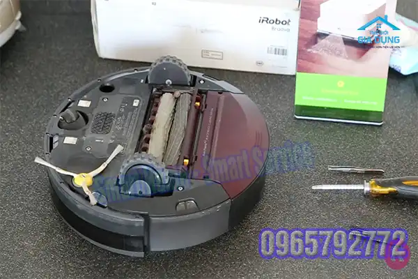 pin robot hút bụi neato