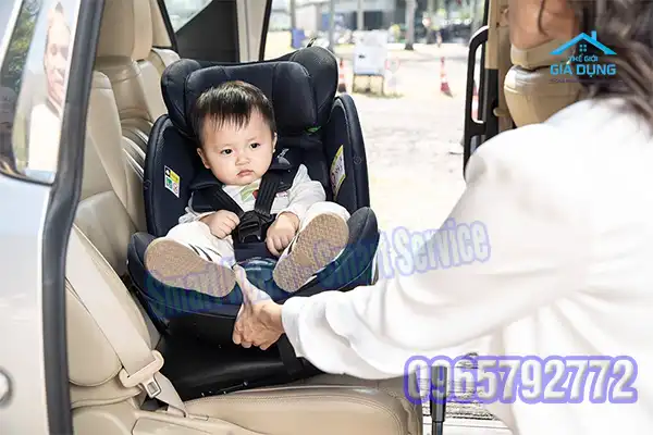 Ghế ngồi ô to cho be 5 tuổi