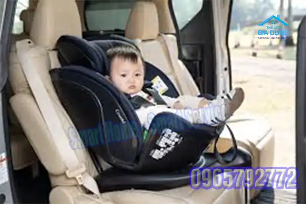 Ghế ngồi ô tô cho bé Con Cưng
