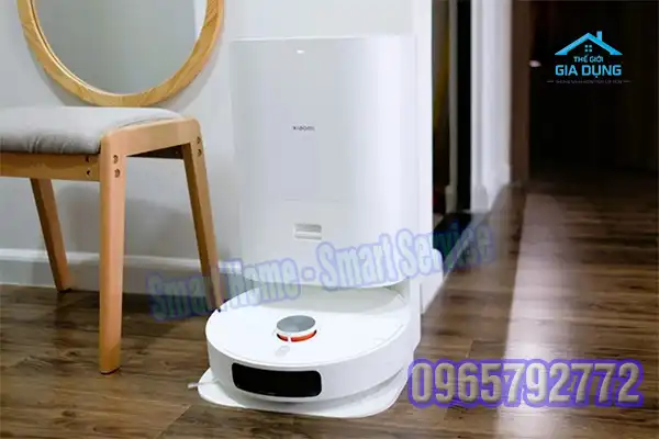 Robot hút bụi Xiaomi đang chạy bị tắt